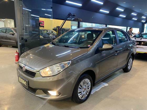 FIAT GRAND SIENA 1.4 MPI ATTRACTIVE 8V FLEX 4P MANUAL FIAT GRAND SIENA 1.4 MPI ATTRACTIVE 8V FLEX 4P MANUAL